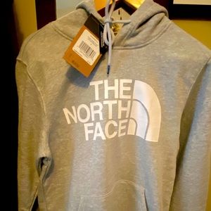 NWT MENS SMALL NORTH FACE HALF DOME HOODIE
